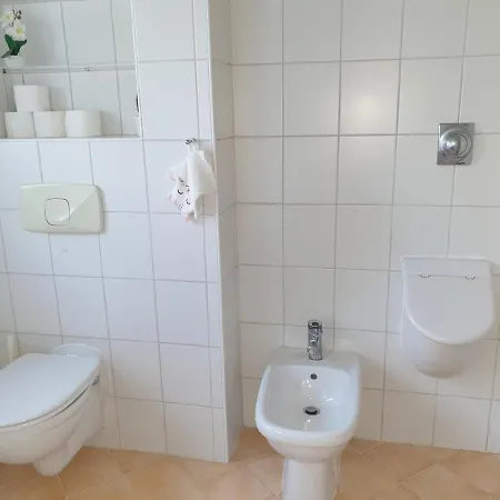 Family Wohnen Mit Garten Am Fusse Des Poestlingbergs Lage Villenviertel Linz