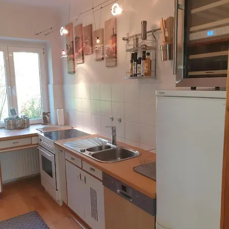 Family Wohnen Mit Garten Am Fusse Des Poestlingbergs Lage Villenviertel Linz