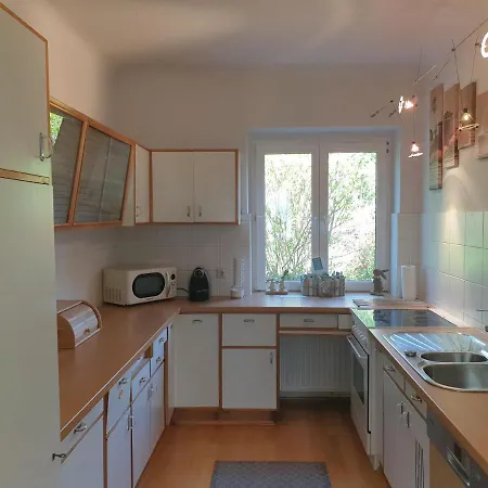 Family Wohnen Mit Garten Am Fusse Des Poestlingbergs Lage Villenviertel Apartament Linz