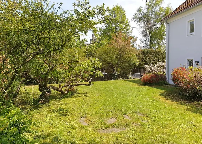 Family Wohnen Mit Garten Am Fusse Des Poestlingbergs Lage Villenviertel Lägenhet Linz