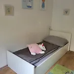 Family Wohnen Mit Garten Am Fusse Des Poestlingbergs Lage Villenviertel Lägenhet Linz