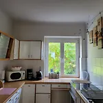 Family Wohnen Mit Garten Am Fusse Des Poestlingbergs Lage Villenviertel Lägenhet Linz